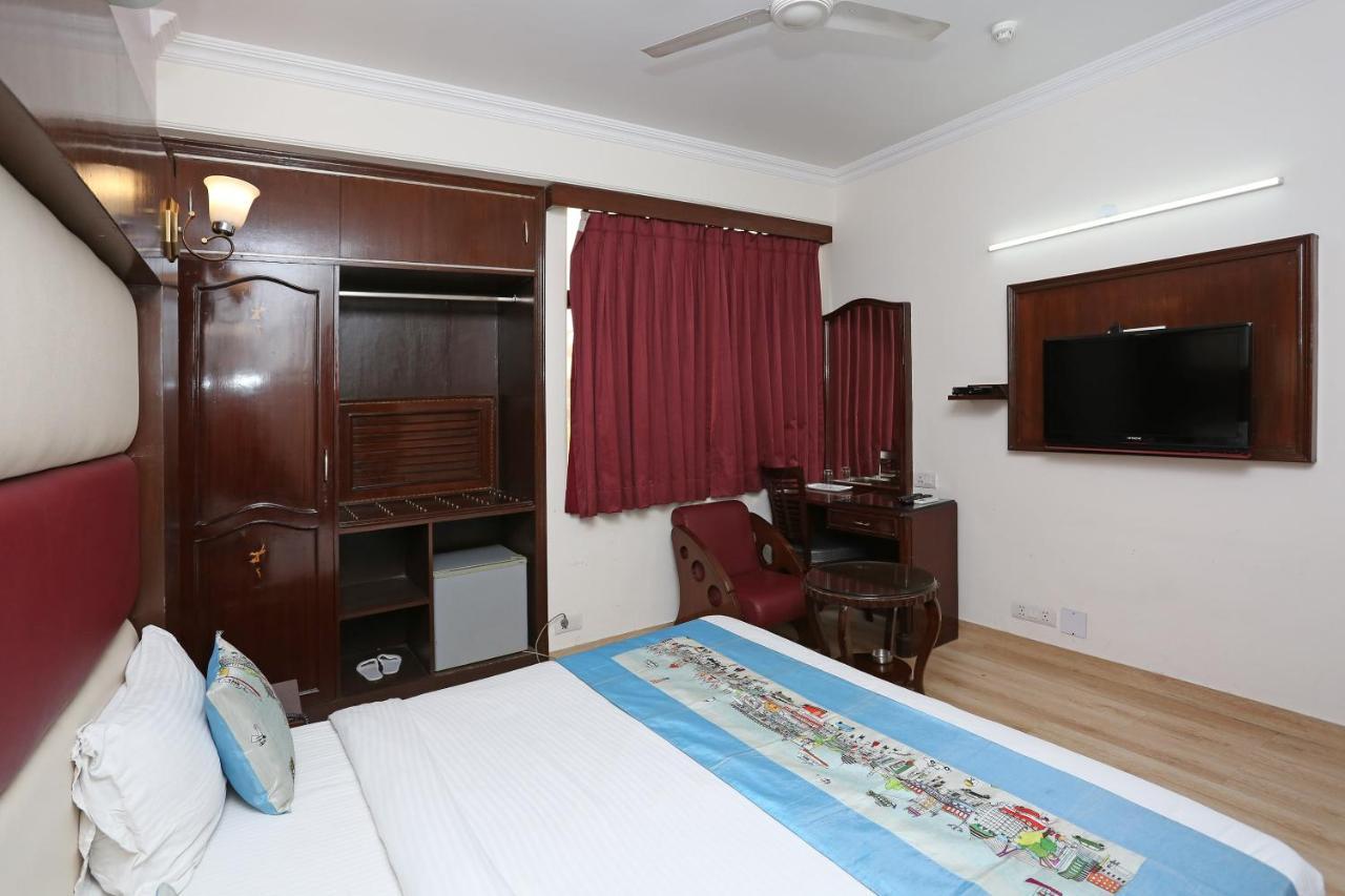 Capital O 5331 Zara Grand New Delhi Buitenkant foto
